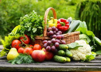 Why is one in each six Bangladeshis undernourished in spite of a staple food regimen of fish?