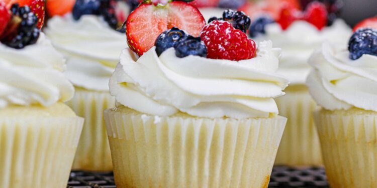 Cool Whip Cheesecake Frosting – How to Make It