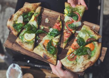 Pinsa: The Delicious Roman Flatbread Revolutionizing Pizza