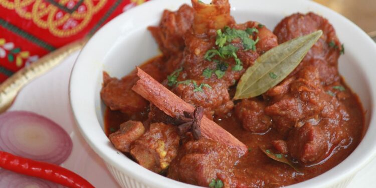 Five Best Mughlai Recipes you have got a container full of Nihari gosht, succulent mutton boti kebabs or fragrant biryani for lunch at work.