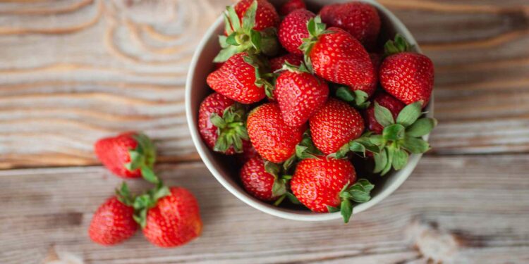 How to Make Pickled Strawberries